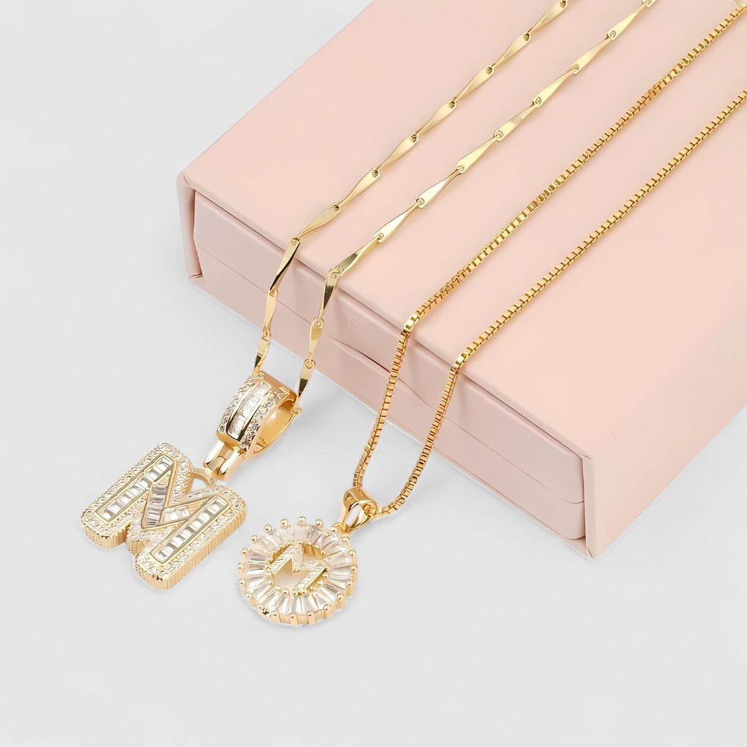 LUNAH A–Z INITIAL NECKLACE SET