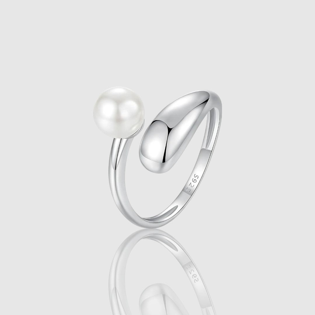 LIRA PEARL ADJUSTABLE RING