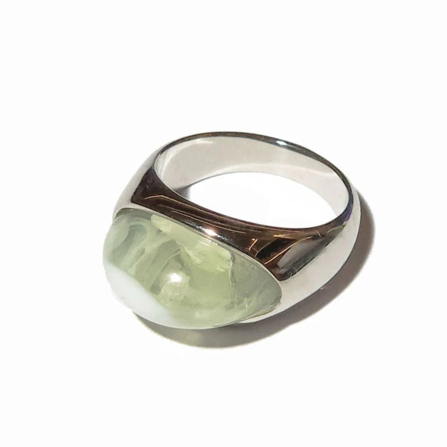 NATURAL GREEN STONE RING