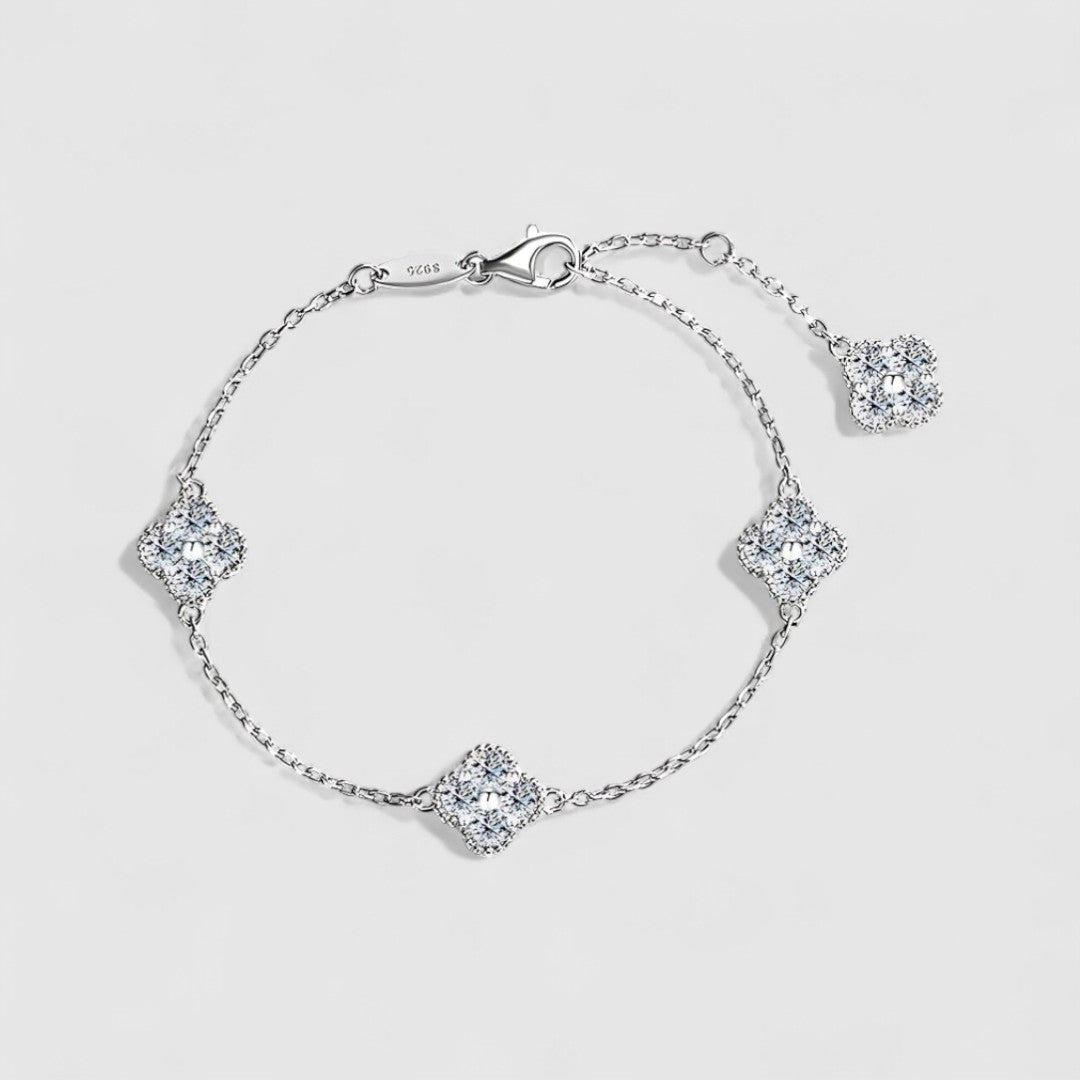 MIA MOISSANITE CLOVER BRACELET